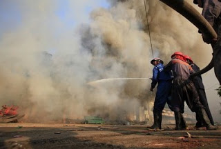 Ταϊλάνδη: 42 νεκροί από πυρκαγιά σε καταυλισμό - Φωτογραφία 1