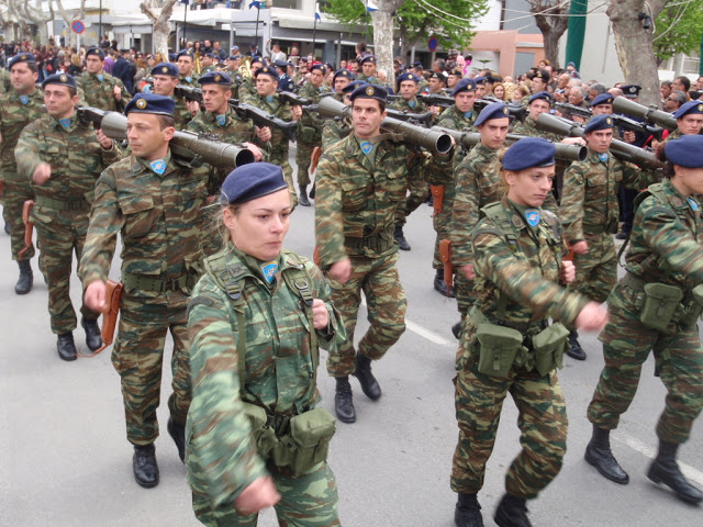 Φωτό και βίνεο από την παρέλαση των στρατιωτικών τμημάτων στην Κω - Φωτογραφία 6