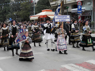 Με λαμπρότητα η παρέλαση στην Αλεξανδρούπολη και πολύ… αστυνομία! - Φωτογραφία 15