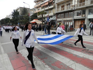 Με λαμπρότητα η παρέλαση στην Αλεξανδρούπολη και πολύ… αστυνομία! - Φωτογραφία 7