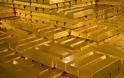 «Κράτησε» τα 1.600 δολ. ο χρυσός παρά την πτώση