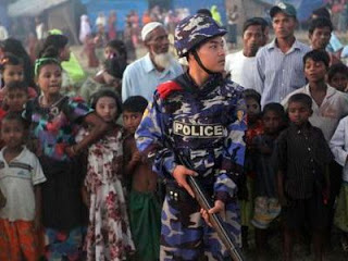 Μιανμάρ: Έξαρση θρησκευτικής βίας και απαγόρευση κυκλοφορίας - Φωτογραφία 1