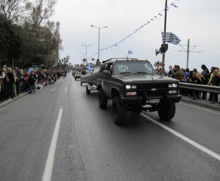 Φωτό από την Παρέλαση του ΠΣΕΕΔ/ΣΑΚ στο Π. Φάληρο - Φωτογραφία 8