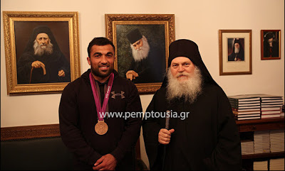 Ποιος Έλληνας Oλυμπιονίκης παρέδωσε το μετάλλιο του στο Άγιο όρος και γιατί - Φωτογραφία 2