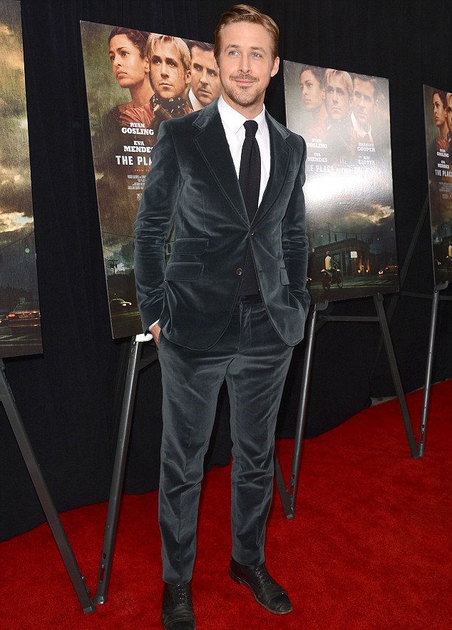 Eva Mendes-Ryan Gossling: αγκαλιασμένοι στην πρεμιέρα της νέας τους ταινίας - Φωτογραφία 5