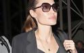 Angelina Jolie: Παντρεύτηκε ή όχι τον Brad Pitt; Τι λέει η ίδια!