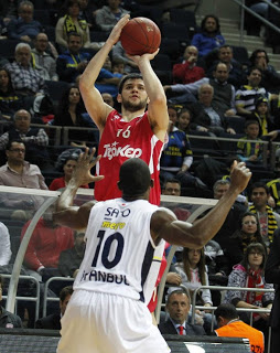 ΜΕ... ΕΙΚΟΝΕΣ ΤΟ ΦΕΝΕΡΜΠΑΧΤΣΕ - ΟΛΥΜΠΙΑΚΟΣ (73-78) *PHOTOS* - Φωτογραφία 3