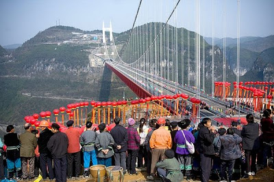 ΚΙΝΑ Δείτε τη μεγαλύτερη κρεμαστή γέφυρα στον κόσμο! - Φωτογραφία 2