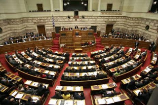 Προκλητική απόφαση: Μποναμάς 11 εκ. ευρώ στα κόμματα του κοινοβουλίου - Φωτογραφία 1