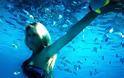 Η εντυπωσιακή υποβρύχια φωτογράφιση της Ζέτας Μακρυπούλια! - Φωτογραφία 4