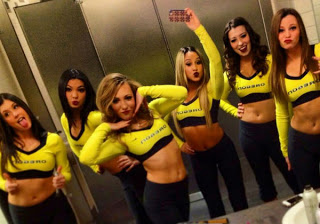 «ΤΡΕΛΑΙΝΟΥΝ» ΚΟΣΜΟΙ ΟΙ... SEXY CHEERLEADERS ΤΟΥ ΟΡΕΓΚΟΝ! *PHOTOS* - Φωτογραφία 4