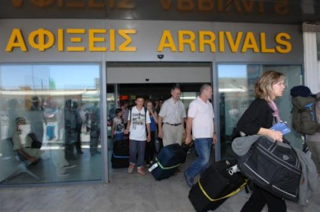 Ευρωπαίοι αστυνομικοί στα ελληνικά αεροδρόμια - Φωτογραφία 1