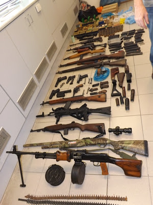 Ολόκληρο οπλοστάσιο σε σπίτι 42χρονου στη Φορτέτσα - Φωτογραφία 2