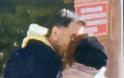 «Καυτό» φιλί στην μέση του δρόμου στα Τρίκαλα Κορινθίας - Φωτογραφία 5
