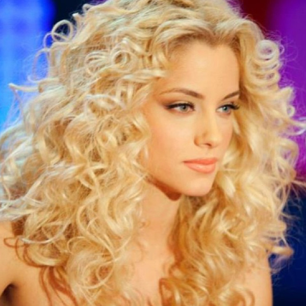 Tα 3 πιο hot hairstyles της Δούκισσας Νομικού και πώς θα τα πετύχεις! - Φωτογραφία 3