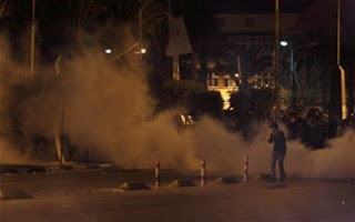 Η αστυνομία έκανε χρήση δακρυγόνων για να διαλύσει συγκέντρωση στο Κάιρο - Φωτογραφία 1