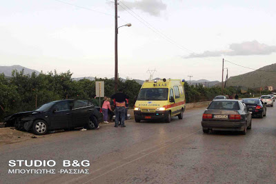 Τροχαίο ατύχημα στην οδό Άργους Ναυπλίου - Φωτογραφία 2