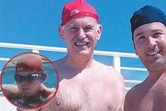 Τα «μακροβούτια» του Παπανδρέου στη θερμαινόμενη πισίνα του ΟΑΚΑ