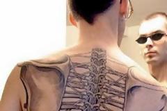 ΔΕΙΤΕ: Tα 12 πιο ανατριχιαστικά τατουάζ!