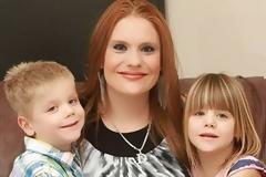 ΔΕΙΤΕ: Κυοφορούσε δίδυμα σε δύο μήτρες