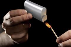 Σπίρτα ή αναπτήρας;