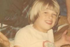 Σαν δυο σταγόνες νερό! H κόρη του Brad Pitt είναι ίδια ο μπαμπάς της!