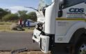 ΔΕΙΤΕ: Λευκός ρινόκερος συγκρούστηκε με φορτηγό στη Νότια Αφρική - Φωτογραφία 2