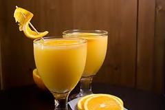 Στο ίδιο ράφι, ίδιο προιόν, δύο διαφορετικές τιμές, το φτηνό δίχως ημερομηνία λήξης!