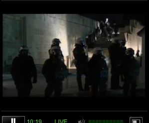 Live : Χημικά στο Σύνταγμα – Κατάρες του λαού στους ΜΑΤατζήδες - Φωτογραφία 3