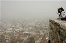 Βροχές, ισχυροί άνεμοι και σκόνη από τη Σαχάρα - Φωτογραφία 1