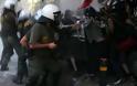 Συγκρούσεις μεταξύ αστυνομικών και αντιεξουσιαστών στην ΑΣΟΕΕ..Για να μην γίνουν προσαγωγές λαθρομεταναστών
