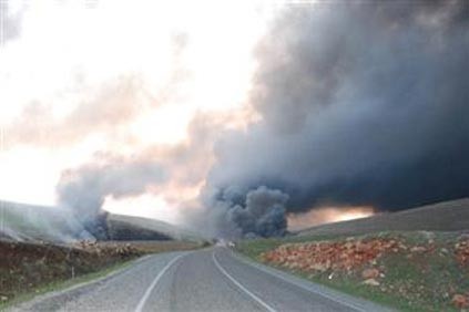 Έκρηξη στον αγωγό πετρελαίου Κιρκούκ-Τσεϊχάν στην Τουρκία - Φωτογραφία 1