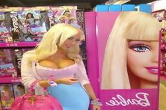 ΔΕΙΤΕ: Έγινε ίδια η Barbie!