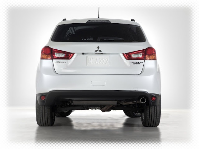 2013 Mitsubishi Outlander Sport - Φωτογραφία 2