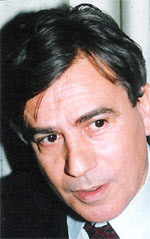 ΜΟΛΙΣ ΤΟΝ ΑΚΟΥΣΕ… ΖΗΤΗΣΕ ΠΟΛΙΤΙΚΟ ΑΣΥΛΟ(!!!) - Φωτογραφία 2