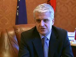 Το ευχαριστώ του τ.Πρωθυπουργού της Αλβανίας σε Ελληνες γιατρούς! - Φωτογραφία 1