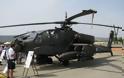 Τα νέα επιθετικά ελικόπτερα  Apache  πραγματοποίησαν την παρθενική στους εμφάνιση