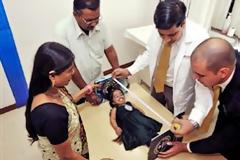 ΔΕΙΤΕ: Η πιο κοντή γυναίκα στον κόσμο ζει στην Ινδία