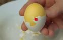 Πως να κάνετε ένα αυγό ομελέτα μέσα στο κέλυφος του [Video]