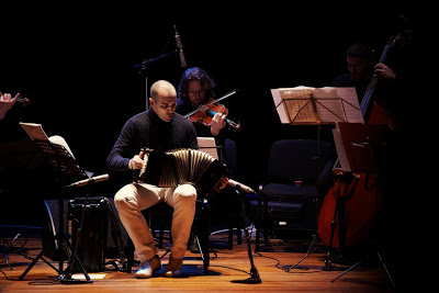 Mario Stefano Pietrodarchi:  Μάγεψε το πατρινό κοινό στο «Cine y tango» - Δείτε φωτο - Φωτογραφία 2