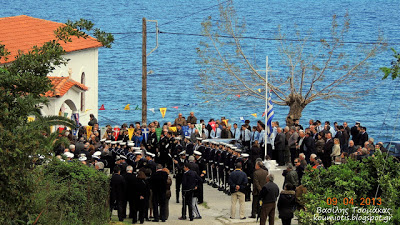 Με τιμές εν ενεργεία αρχηγού Γ.Ε.Ν. αγκάλιασε η Κυμαϊκή Γή τον Ναύαρχο Νικόλαο Παππά - Φωτογραφία 13