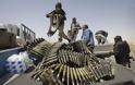 Oι ίδιοι γκρέμισαν το κράτος, τώρα ανησυχούν για διακίνηση όπλων από τη Λιβύη