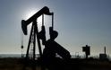 Ο Ροκφέλερ αγοράζει την πρώτη πετρελαϊκή εταιρεία του στη Ρωσία