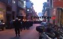 Πάτρα-Τώρα: Αντιεξουσιαστές απέκλεισαν το Αστυνομικό Μέγαρο