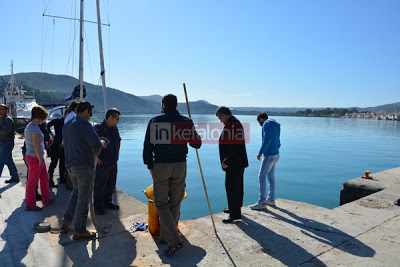 Βρέθηκε πτώμα άνδρα στο λιμάνι του Αργοστολίου (πιθανότατα ανήκει στον Βούλγαρο που έπεσε από την Γέφυρα) - Φωτογραφία 5