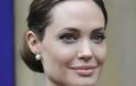 Η Angelina Jolie μεγάλωσε: Δείτε τη star με γκρίζα μαλλιά και ρυτίδες