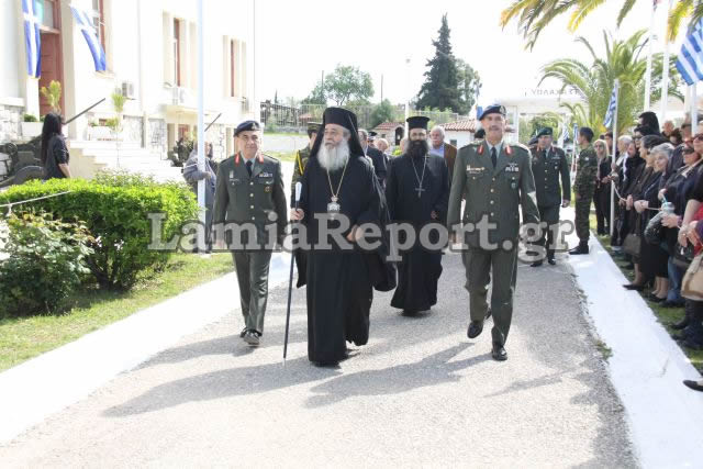 Ορκωμοσία Β΄ΕΣΣΟ του 2013 στο Κέντρο Εκπαίδευσης Υλικού Πολέμου στη Λαμία (Βίντεο - Φωτό) - Φωτογραφία 3