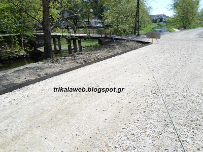 Επιτέλους φτιάχνονται τα πεζοδρόμια στα Τρίκαλα - Φωτογραφία 2