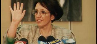 Η Αλέκα είπε «αντίο» στο ΚΚΕ ύστερα από 22 χρόνια - Ποιος είναι ο νέος γραμματέας Δημήτρης Kουτσούμπας - Φωτογραφία 1