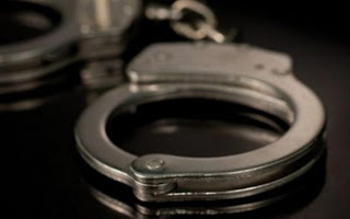 Πάτρα: Συνελήφθησαν 32χρονη και 37χρονος για διάπραξη κλοπών κατ’ εξακολούθηση - Φωτογραφία 1